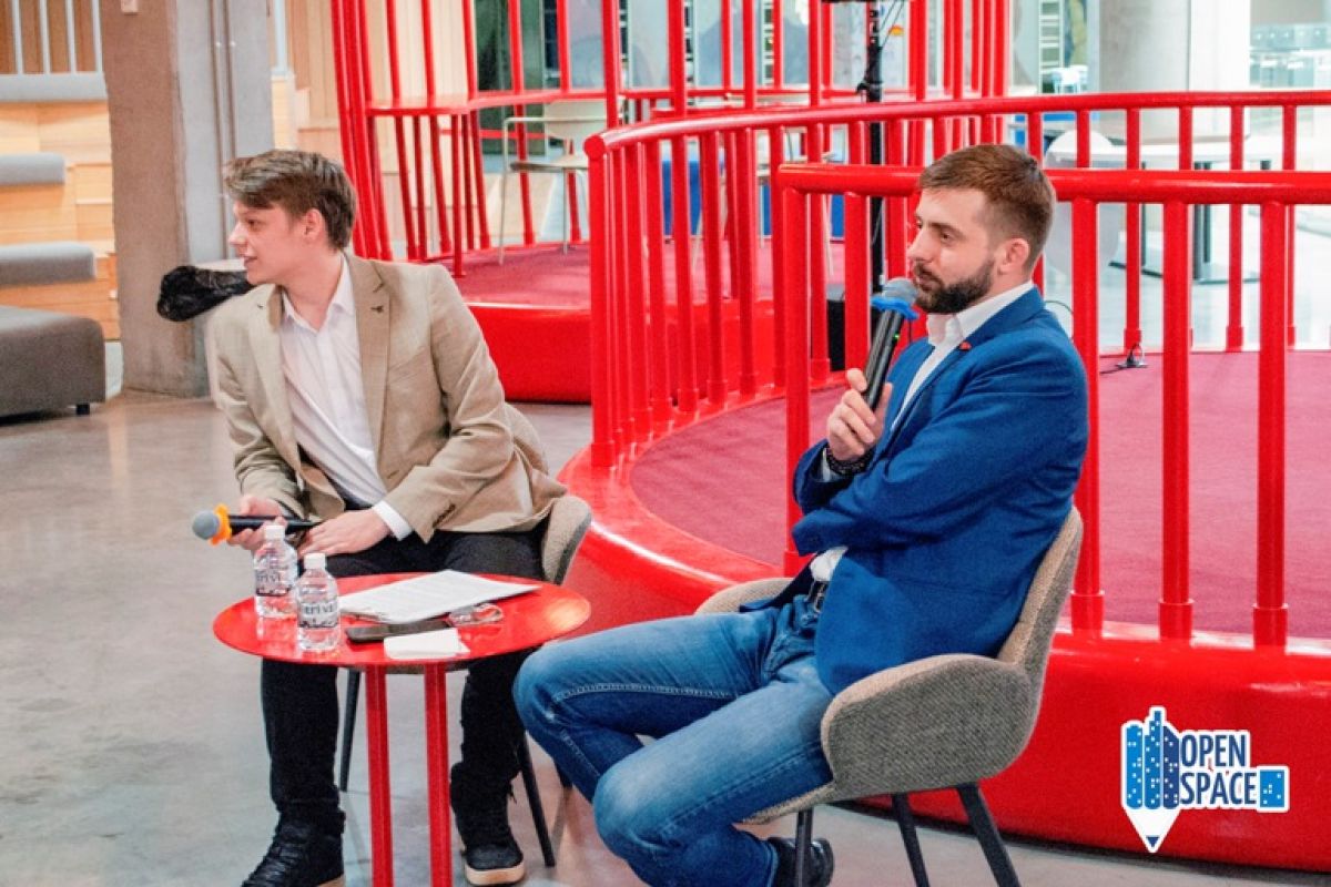 Как я встретил вашу маму: что расскажет Иван Крюков своим детям о музее?