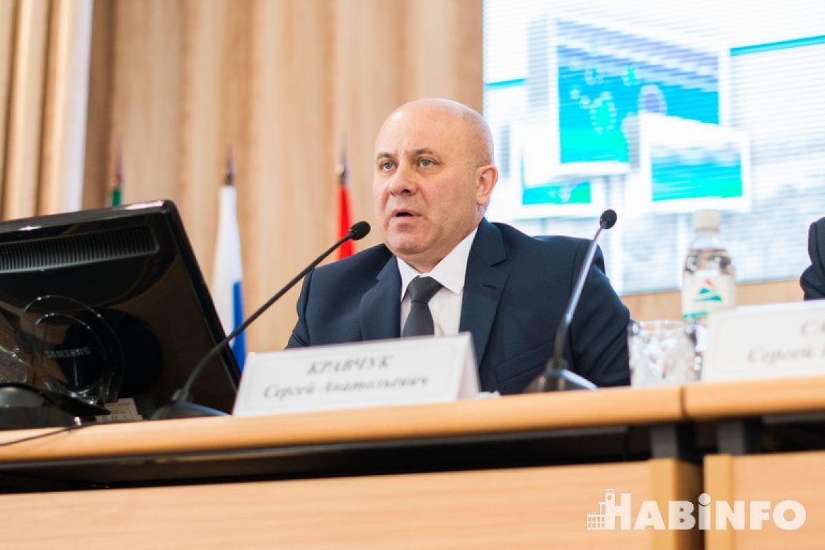 Крик души хабаровчанки, китайское «пятно» и дороги: на какие вопросы отвечал Сергей Кравчук