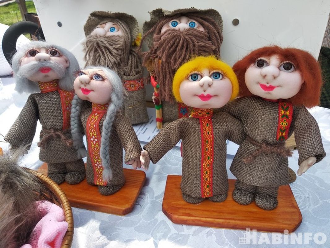 Как майор полиции куколок делает
