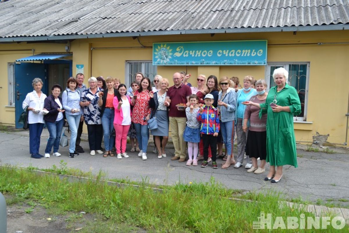 В «Дачном счастье» прошло «Клубничное шоу»