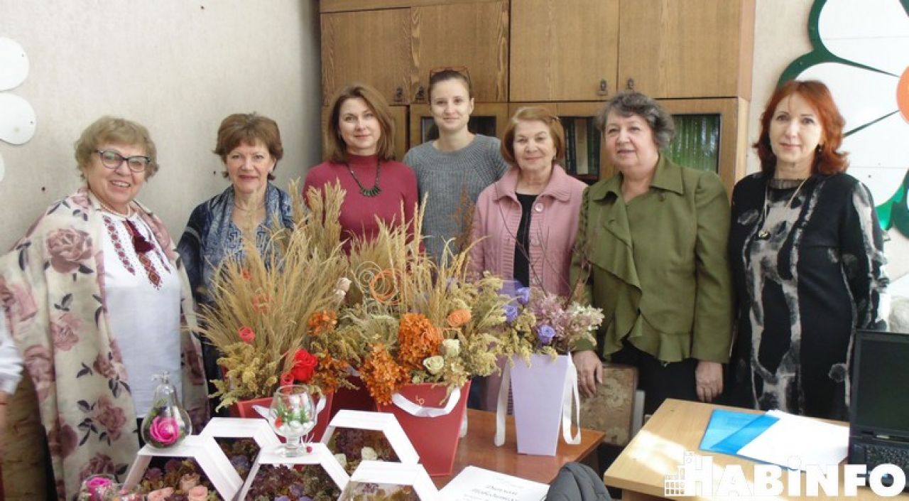 В хабаровском клубе «Виола» прошёл конкурс «Реальные сады»